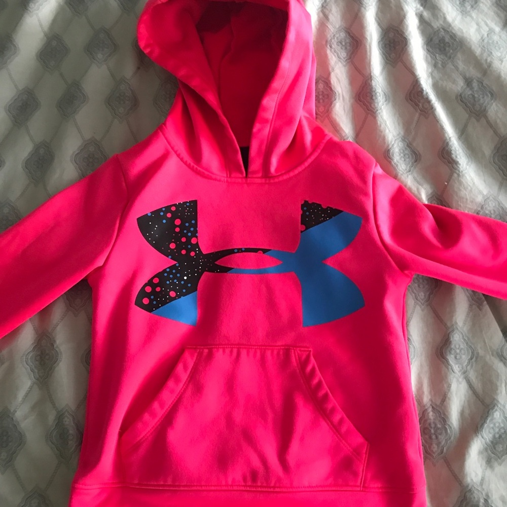 Under Armour sweatshirt size 4 great condition
